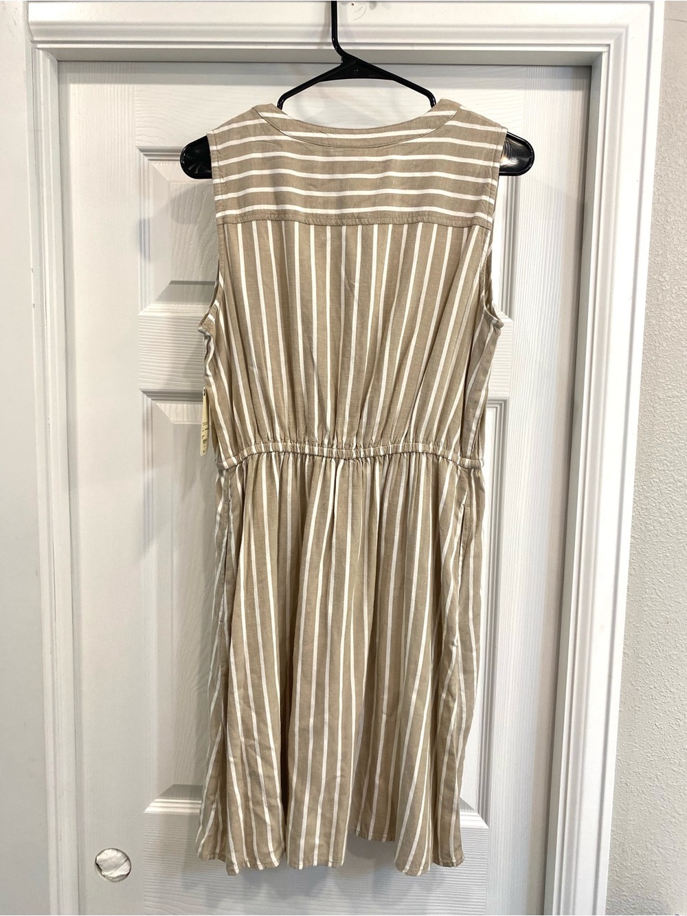 St. John's Bay Beige and White Striped Sleeveless Dress - Picture 4 of 4